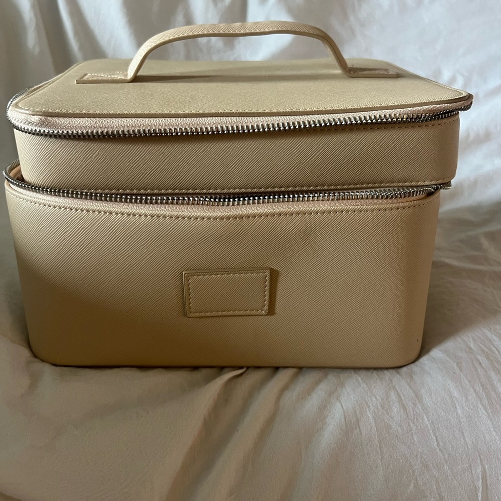 Etoile makeup bag